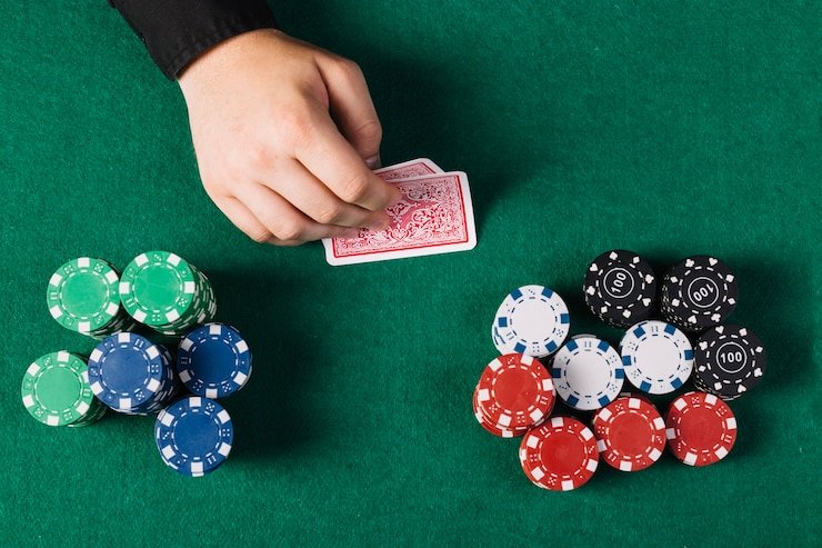 Bagan tingkat loyalitas mimpi menampilkan manfaat progresif dari Member hingga Diamond